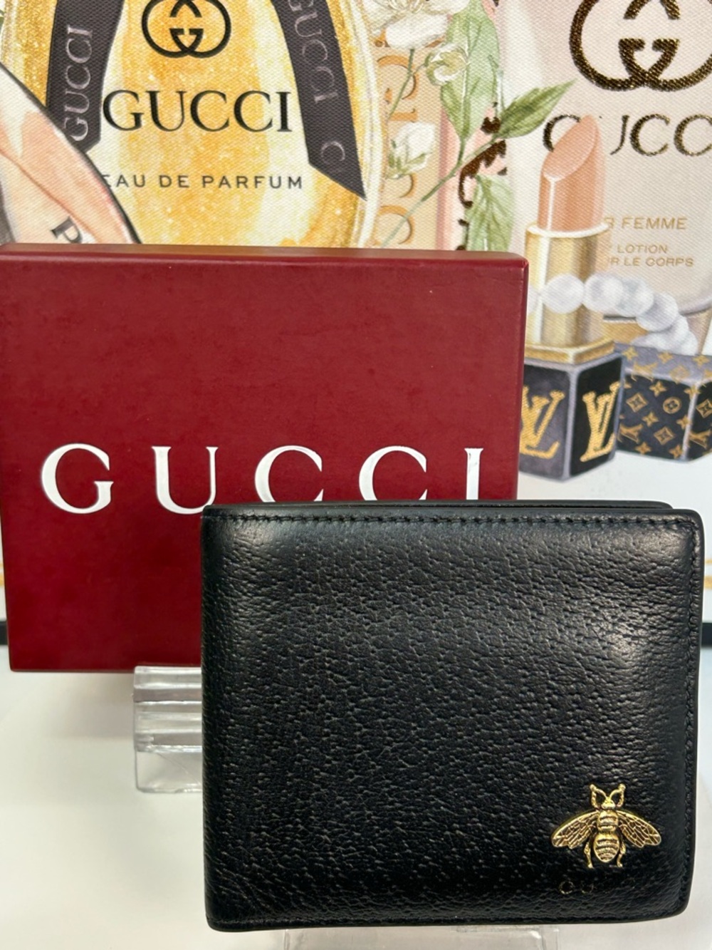 GUCCI Animalier Bee Leather Bifold Wallet 😍 🐝